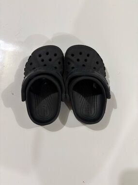 CROCS Kids Black Classic Clogs